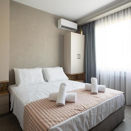 Alkazar Suites Thessaloniki Buitenkant foto