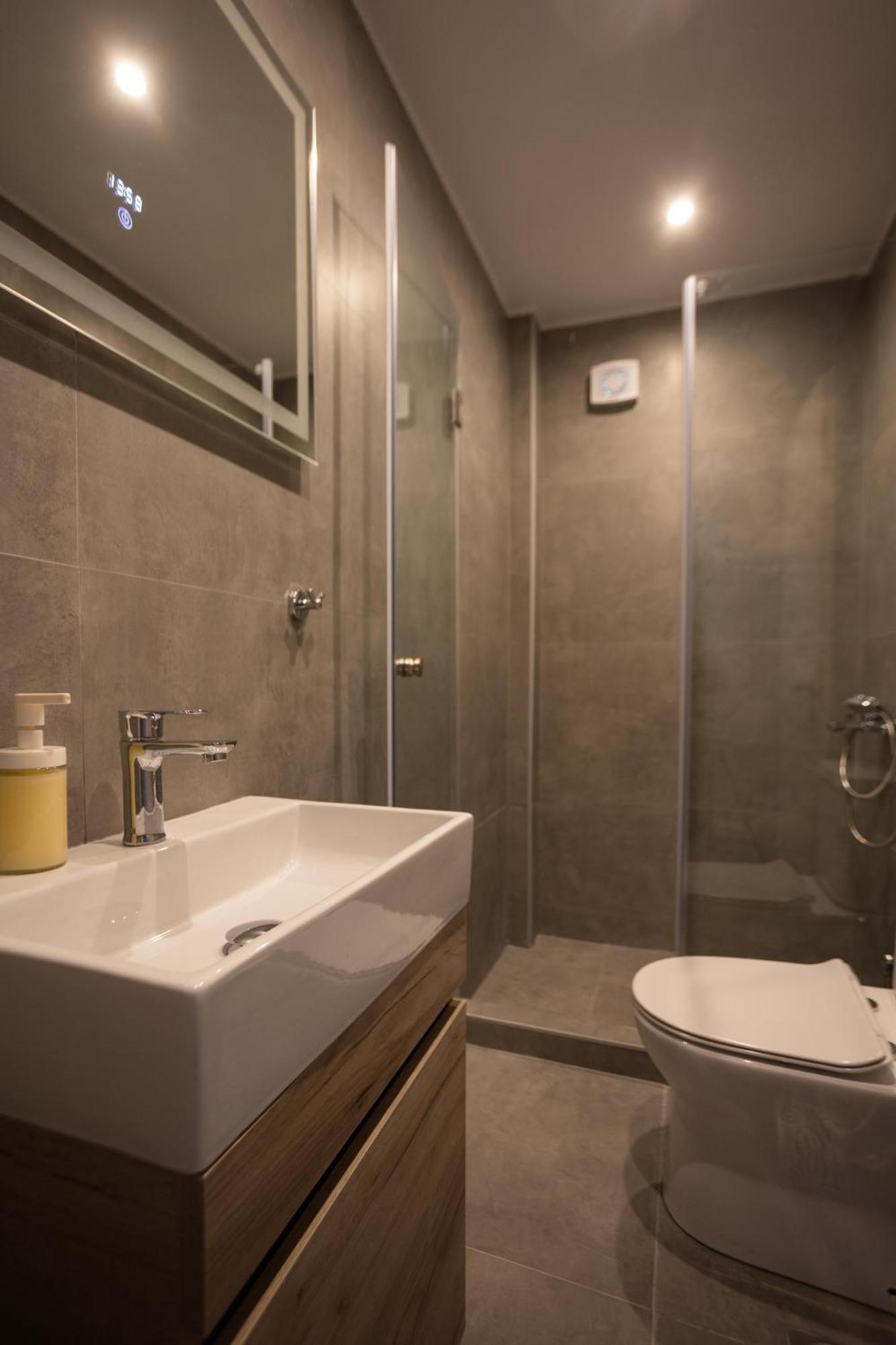 Alkazar Suites Thessaloniki Buitenkant foto