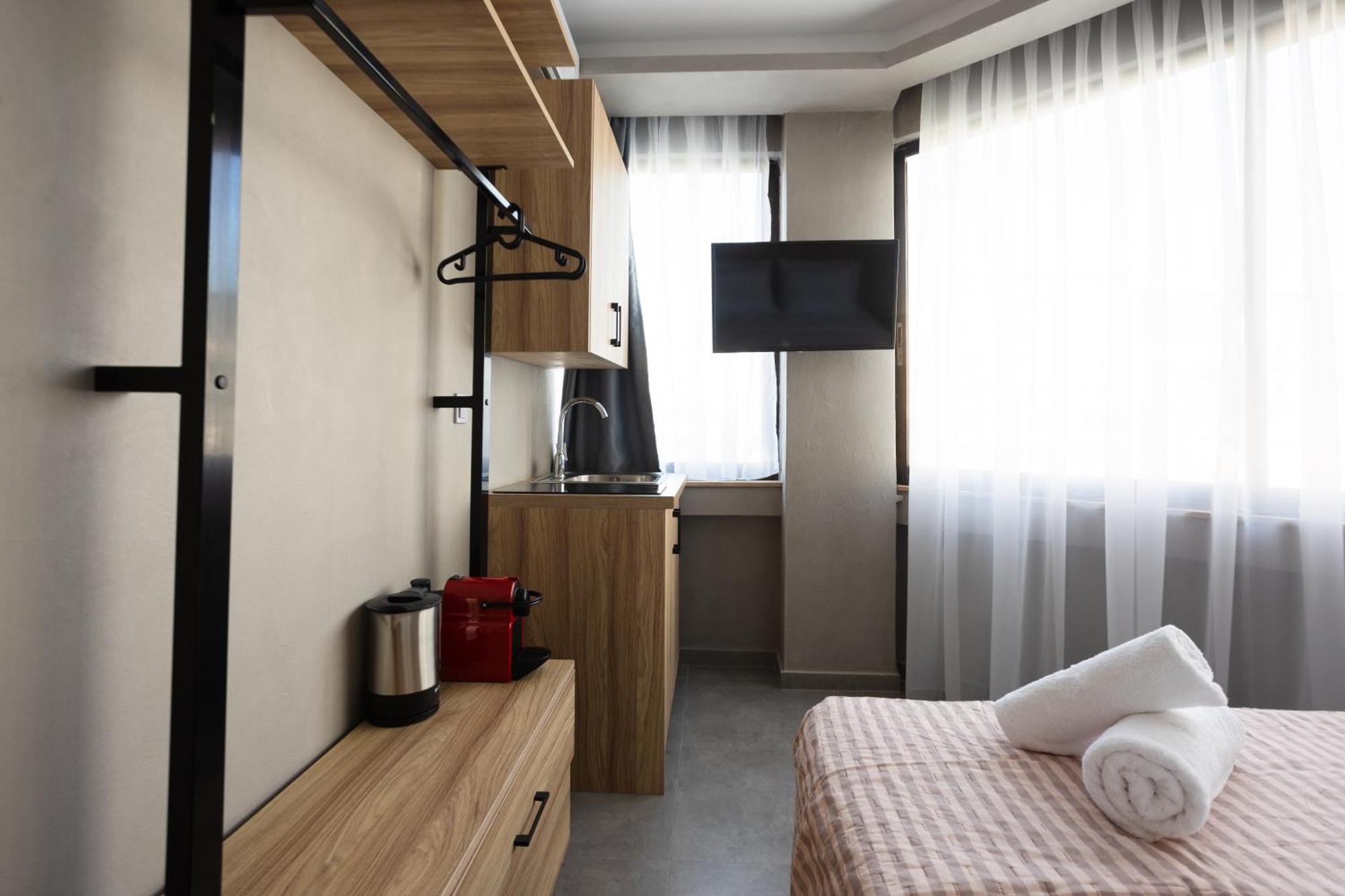 Alkazar Suites Thessaloniki Buitenkant foto
